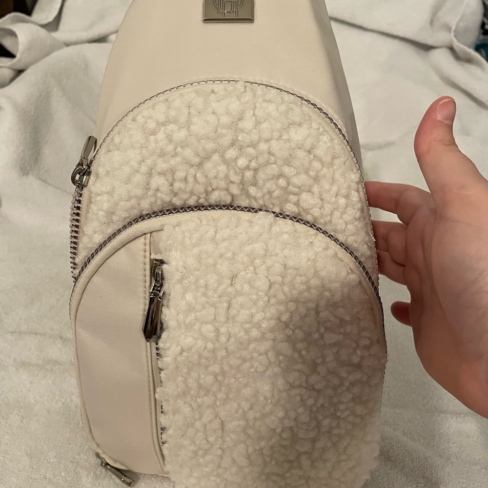 House of Harlow Sherpa crossbody shoulder bag. New